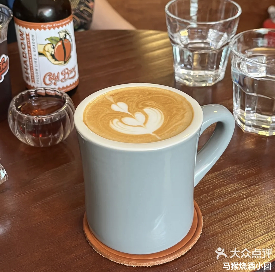 shadow coffee—藍莓曲奇Latte