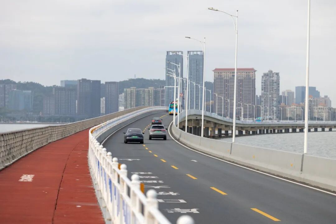 港珠澳大橋珠海口岸臨時施工便橋
